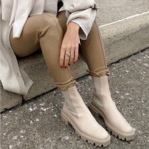 NWOT - NEVER WORN Zara Leather Lug Sole Ankle Boot - Colour Nude/Cream - size 38